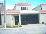 VENDO CASA NUEVA  EN SAN CRISTOBAL ( DOS NIVELES)