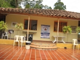 Casa_campestre_con_patio_amplio_thumb