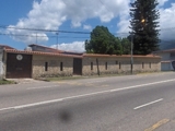 Se Vende Casa en San Cristóbal - Las Acacias 420/574 m2 - Táchira - San Cristóbal