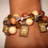 PULSERAS DE METAL, LLAVEROS CON VIRGENCITAS Y COLGANTES DE CELULAR