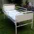 CAMA CLINICA CON COLCHON Y BARANDAS NUEVA
