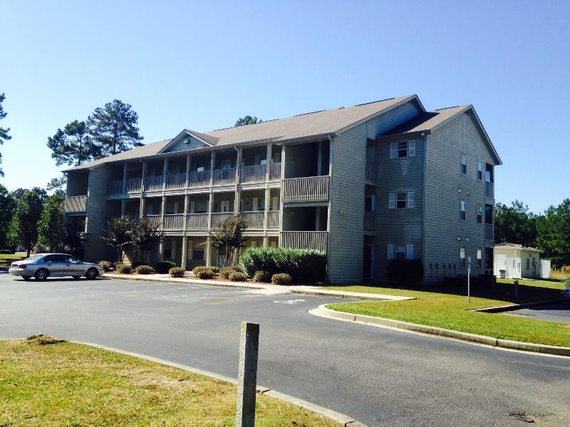 BEDROOM CONDO ISLAND GREEN GOLF COURSE!!! United States, South ...
