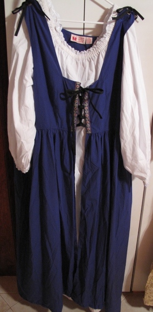 Peasant_outfit