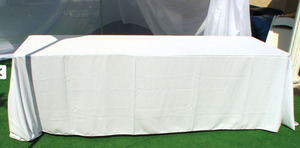 Banquet_size_tablecloth