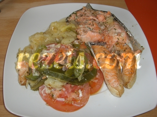 receta de salmón al horno con cama de verduras por toscallita