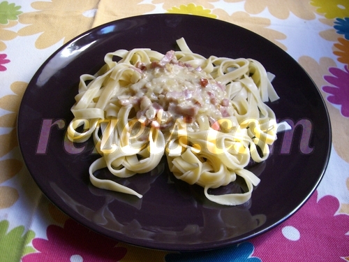 receta de tallarines al roquefort con bacón por arctarus