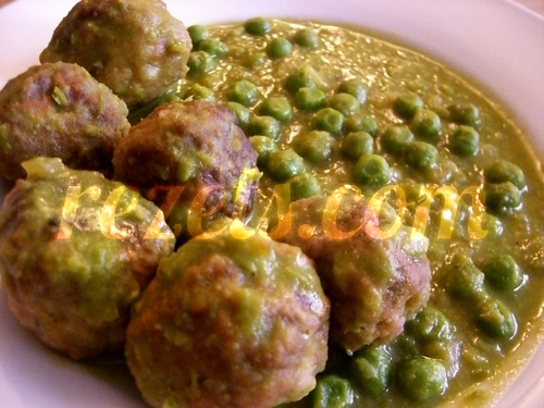 receta de albóndigas en salsa de guisantes por arctarus