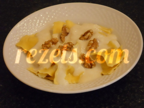 receta de raviolis de queso con salsa de pera por Elena
