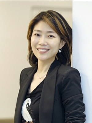 Eun-young (Ellie) OH