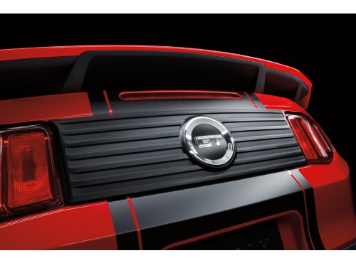 AR3Z-6342528-F Деталь FINISH PANEL