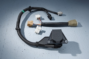 999T8-KR020 Деталь HARNESS