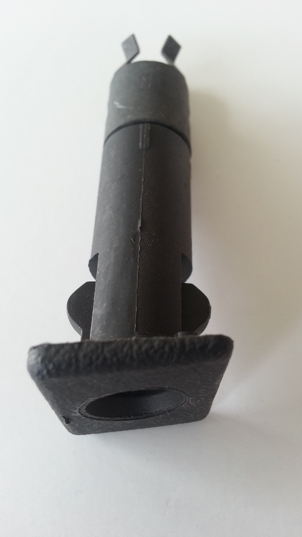 5EJ64LAZ Деталь Wrangler Half Door Window Grommet Stabil