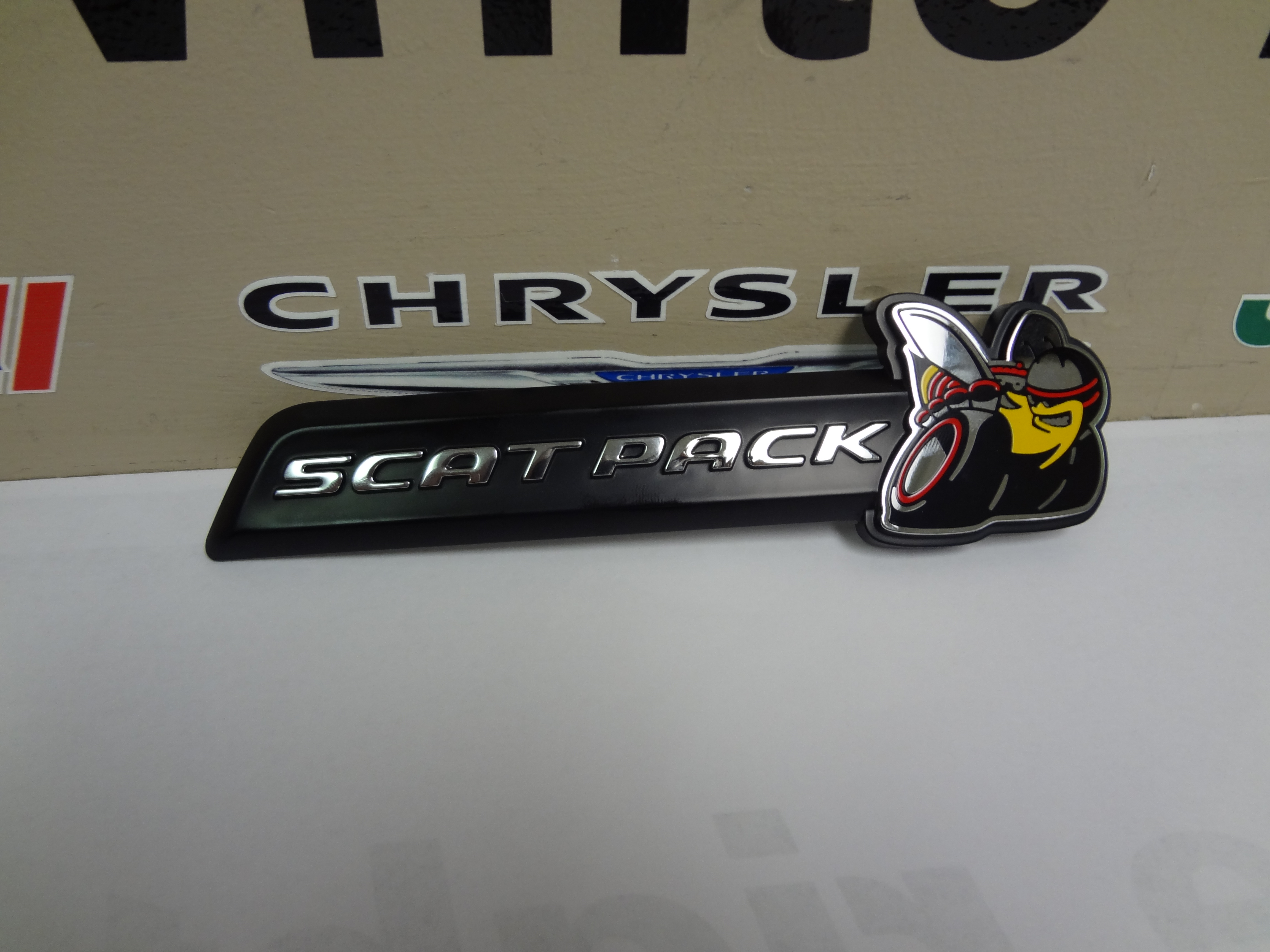 2015 Dodge Charger Scat Pack Front Grille Emblem Nameplate 3D Bee
