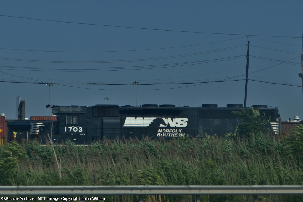 NS 1703