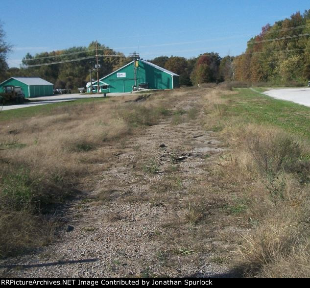 Ex-RI ROW, looking west