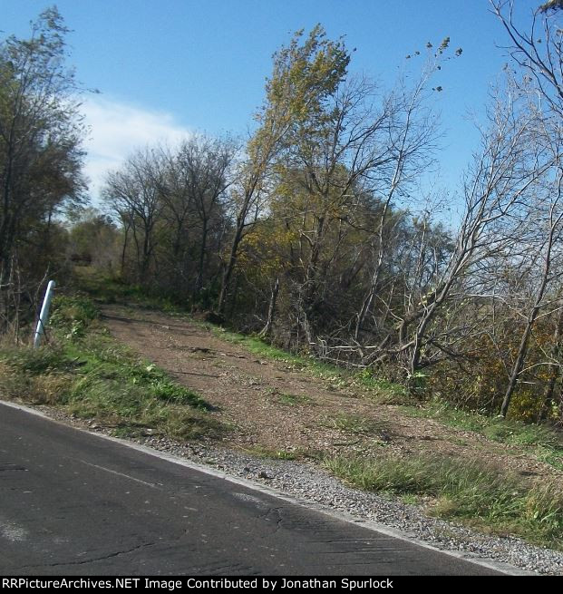 Ex-RI ROW, another angle looking east