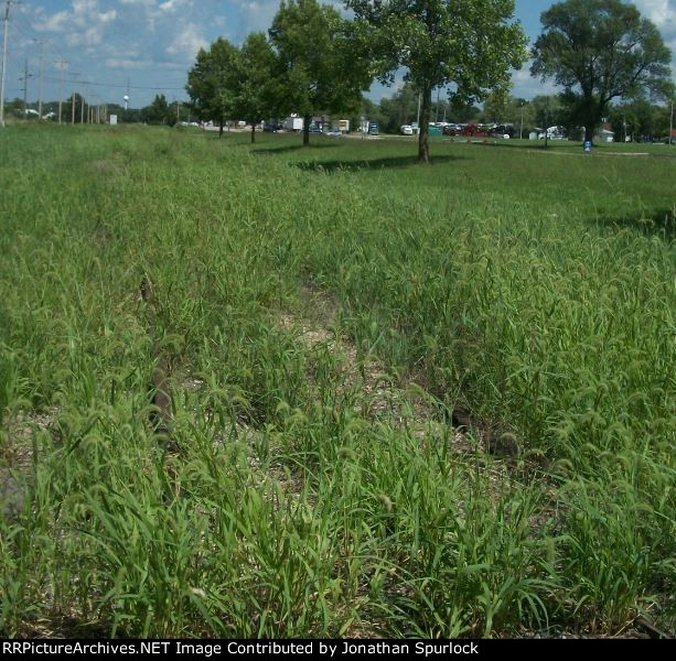 Ex-RI ROW, looking east