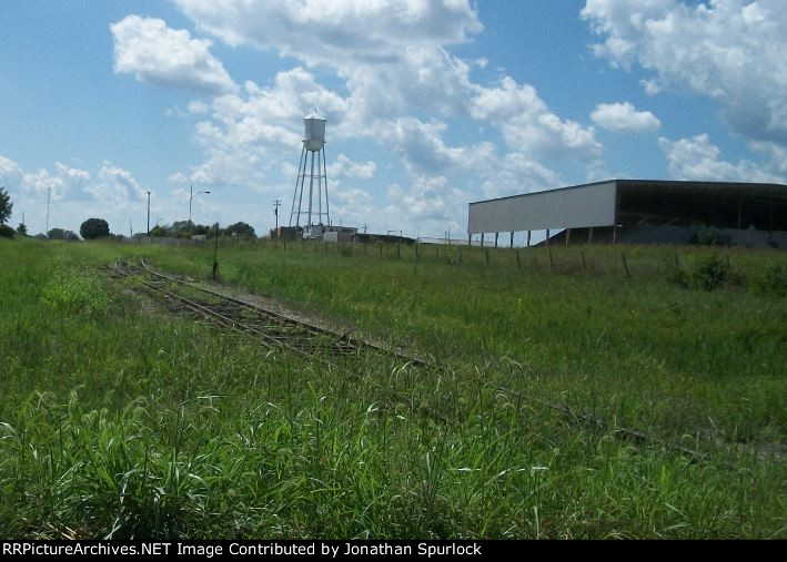Ex-RI ROW, looking west