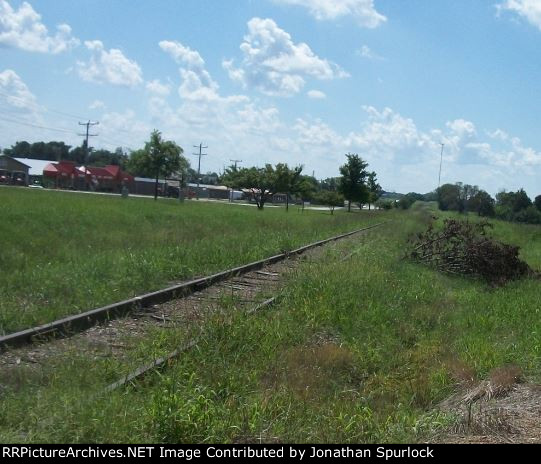 Ex-RI ROW, looking west, at MO Highwgy Y, 1st view