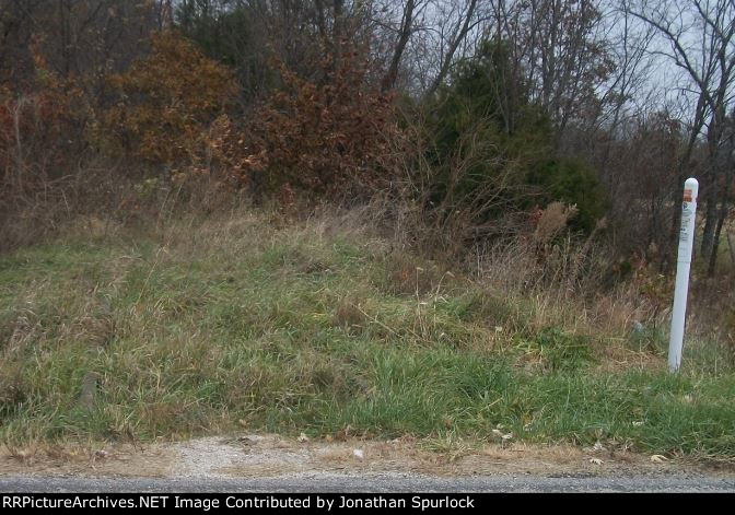 Ex-RI ROW, looking east