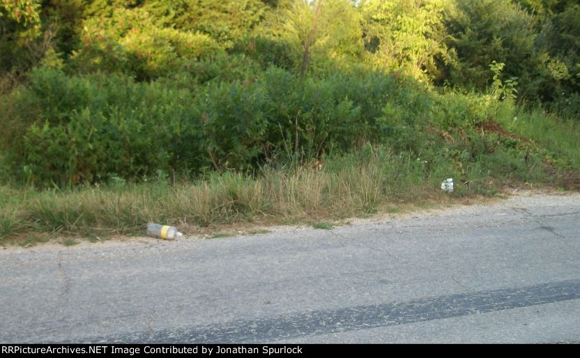 Ex-RI ROW crossing MO hwy MM, looking east