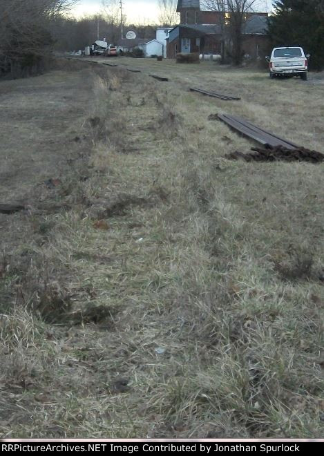 Ex-RI ROW, looking east