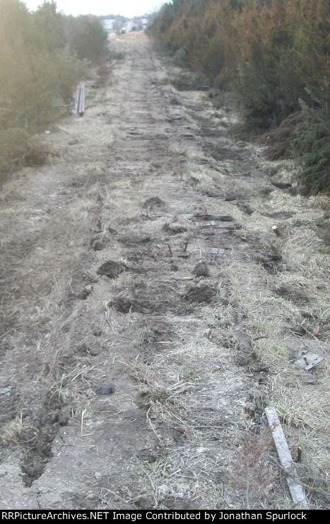 Ex-RI ROW, looking west from Idel Rd.