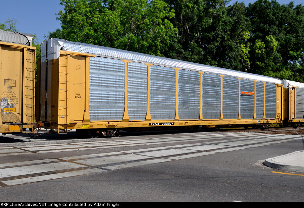TTGX 255911 BNSF Autorack