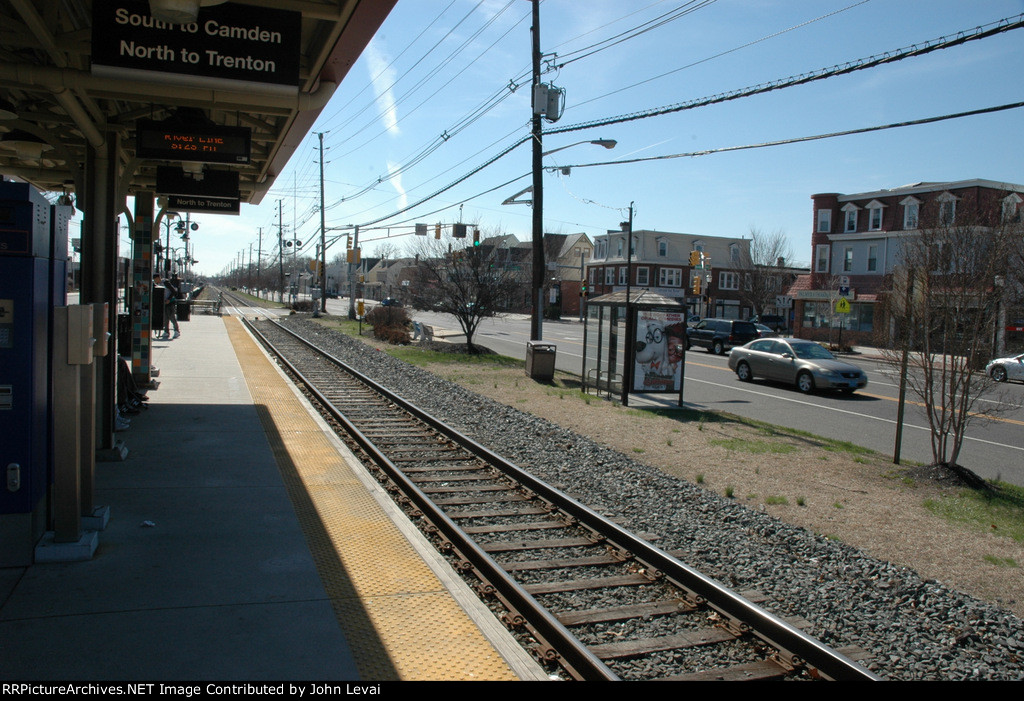 Palmyra Station-looking south