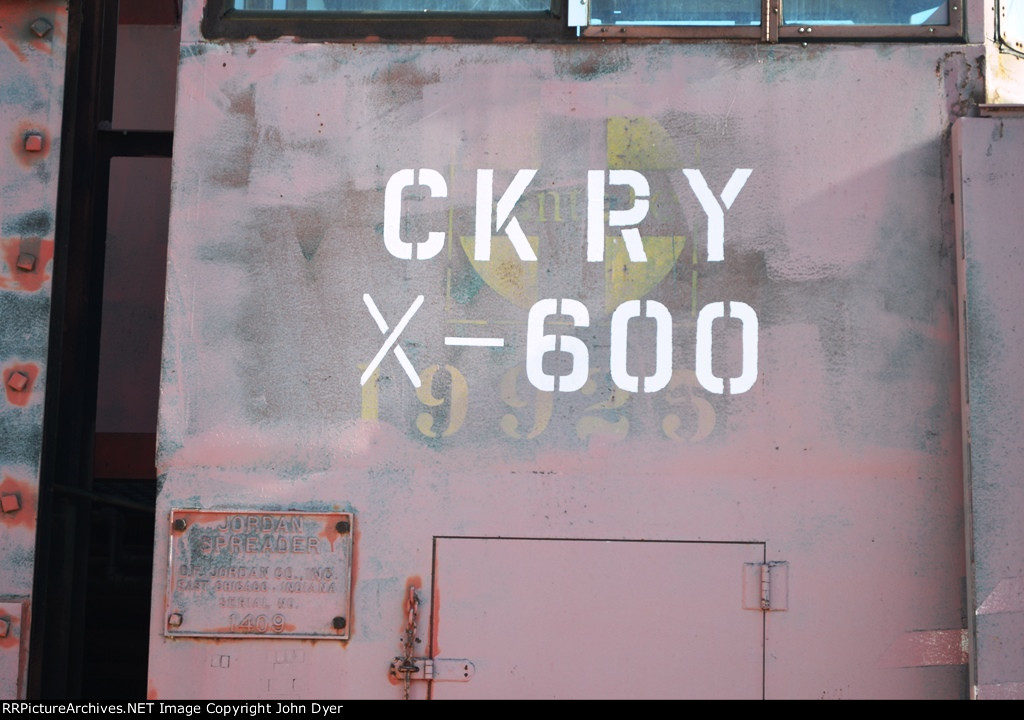 Santa Fe roots showing