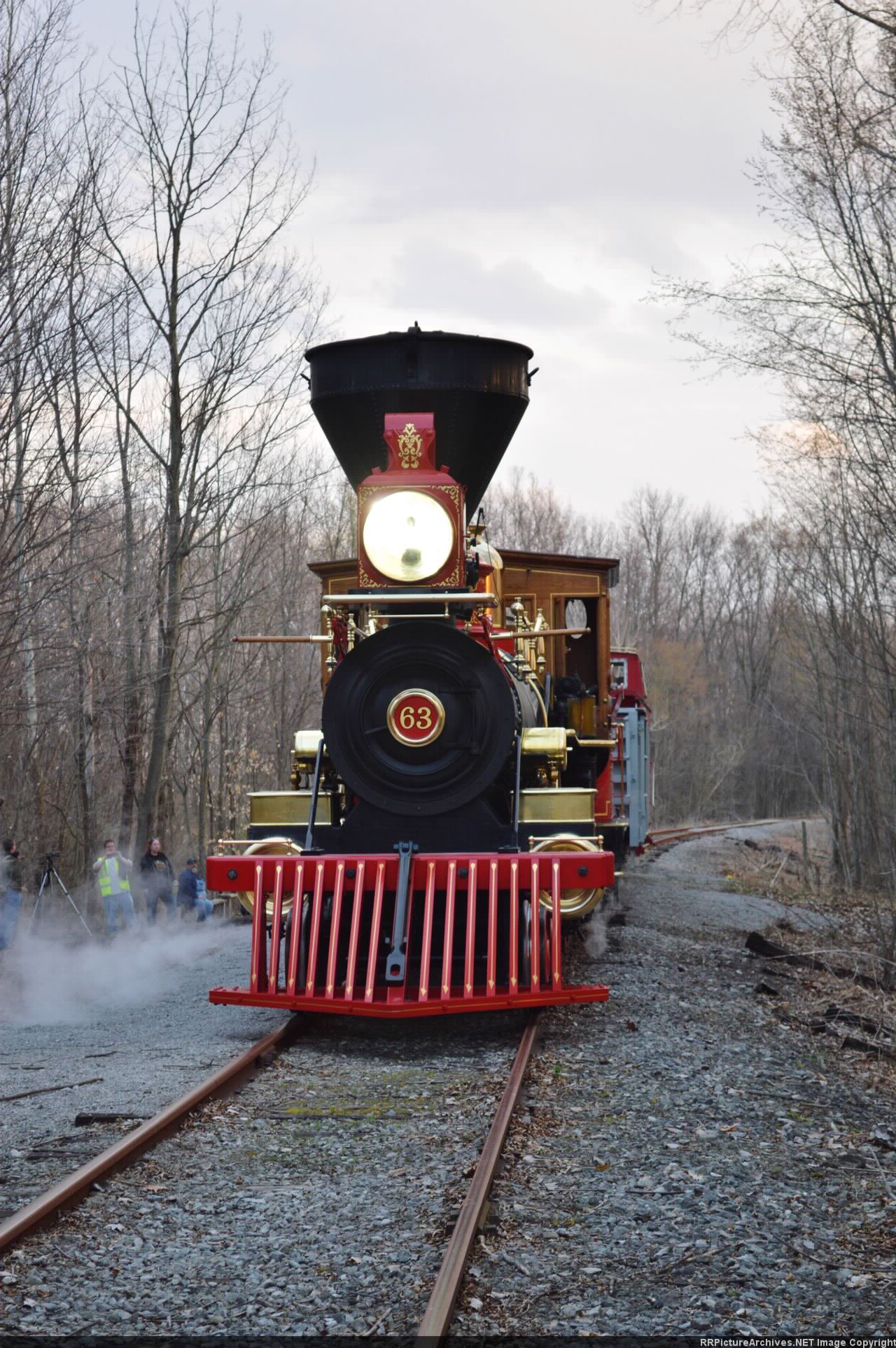 Leviathan #63 at the Friday night photo shoot.