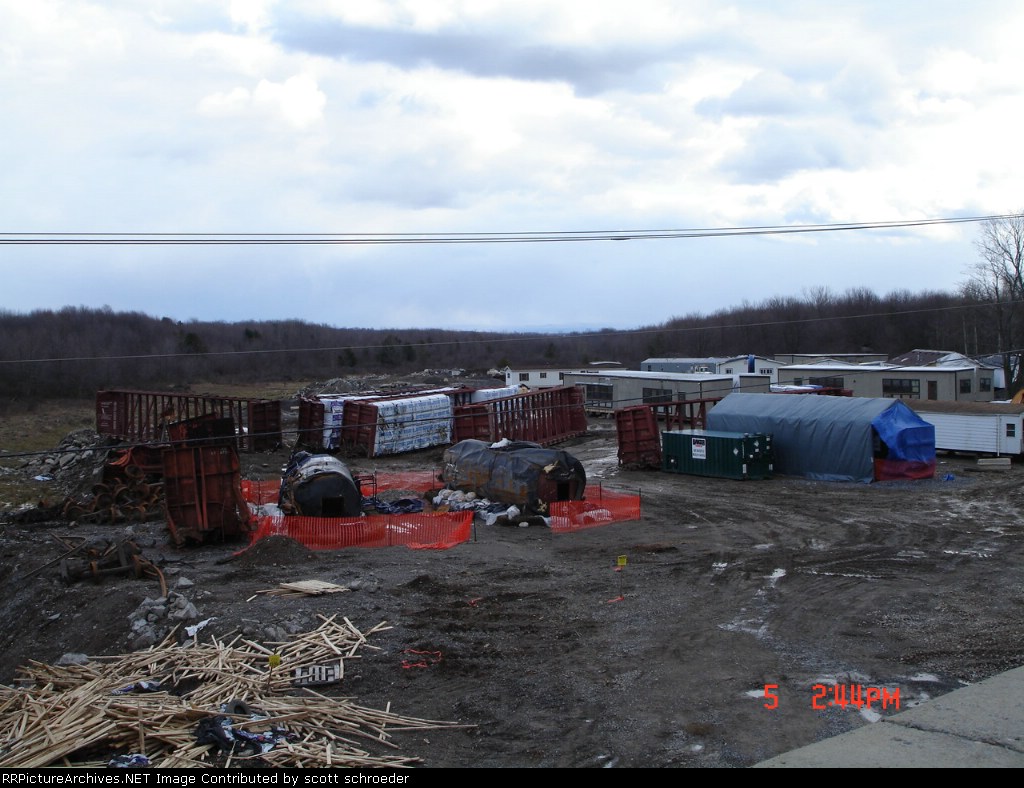 Bulkhead Flatcar's & Centerbeam Flatcar's minus there trucks