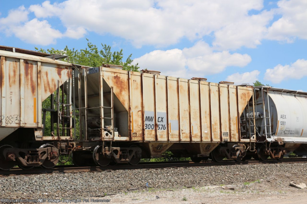 MWCX 300576