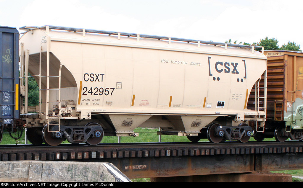 CSX 242957