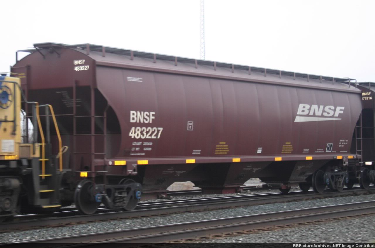 BNSF 483227