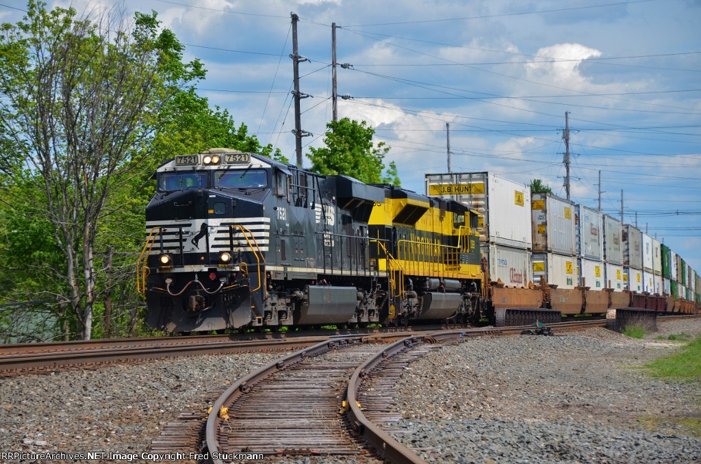 Just 16 minutes separate these 2 westbounds.