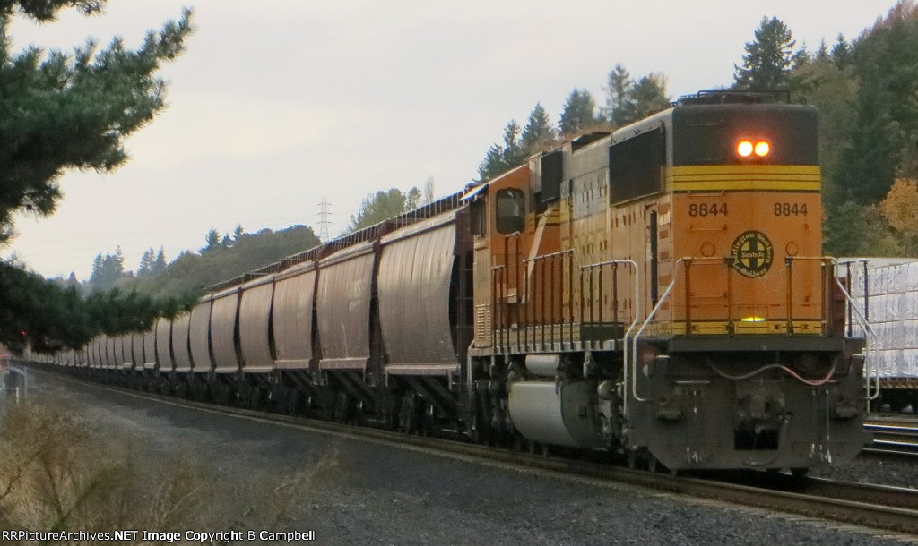 BNSF 8844 