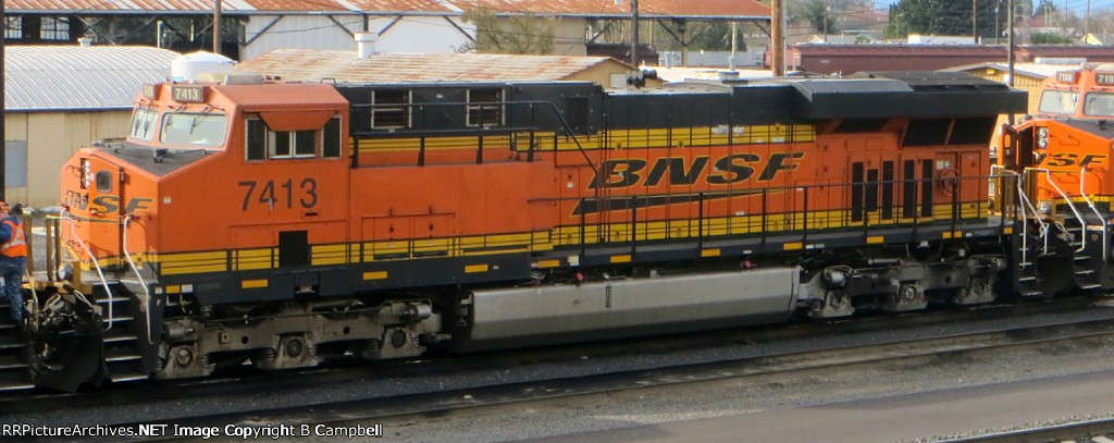 BNSF 7413 