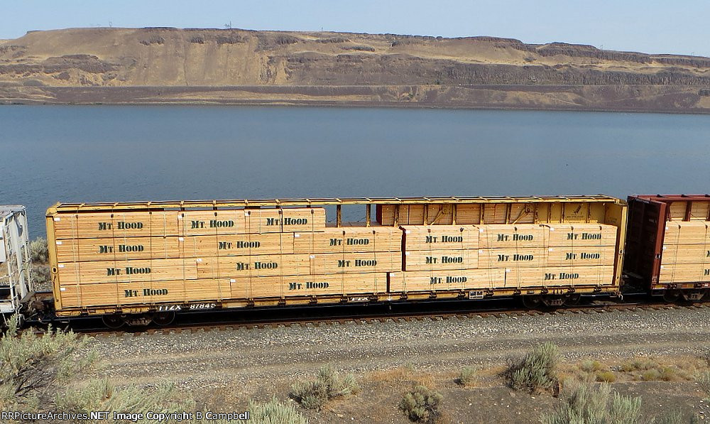 TTZX 87845 centerbeam flat car 