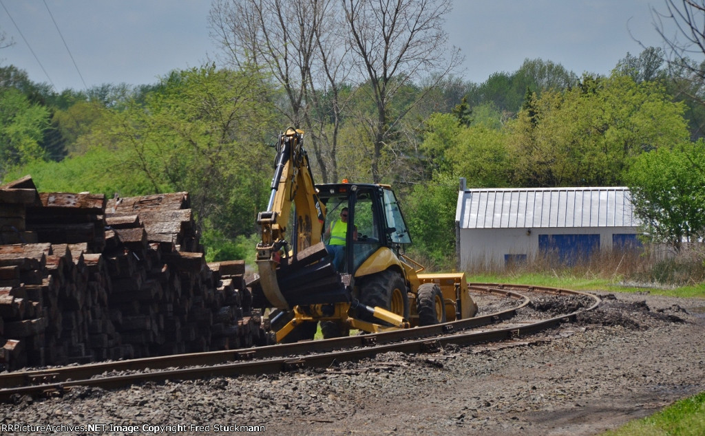 Work continues on the wye.