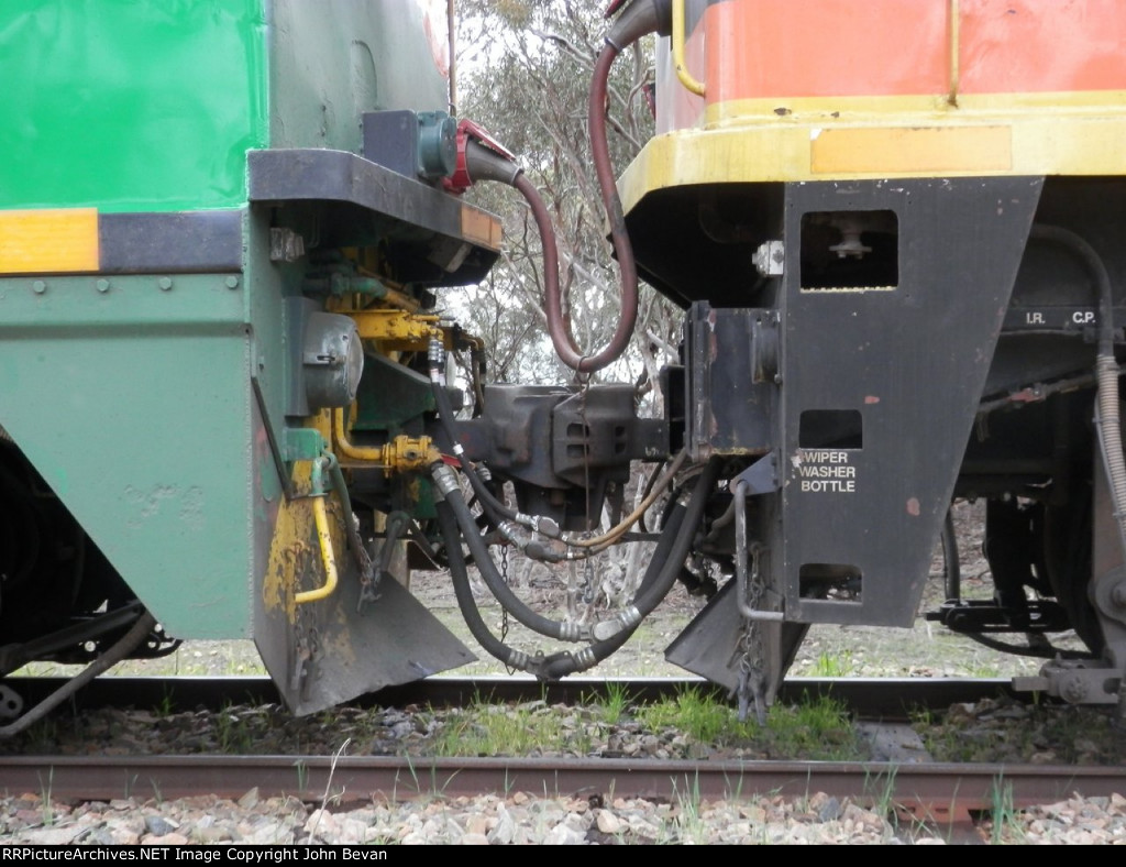 G&W 705 & G&W 2210 couplings