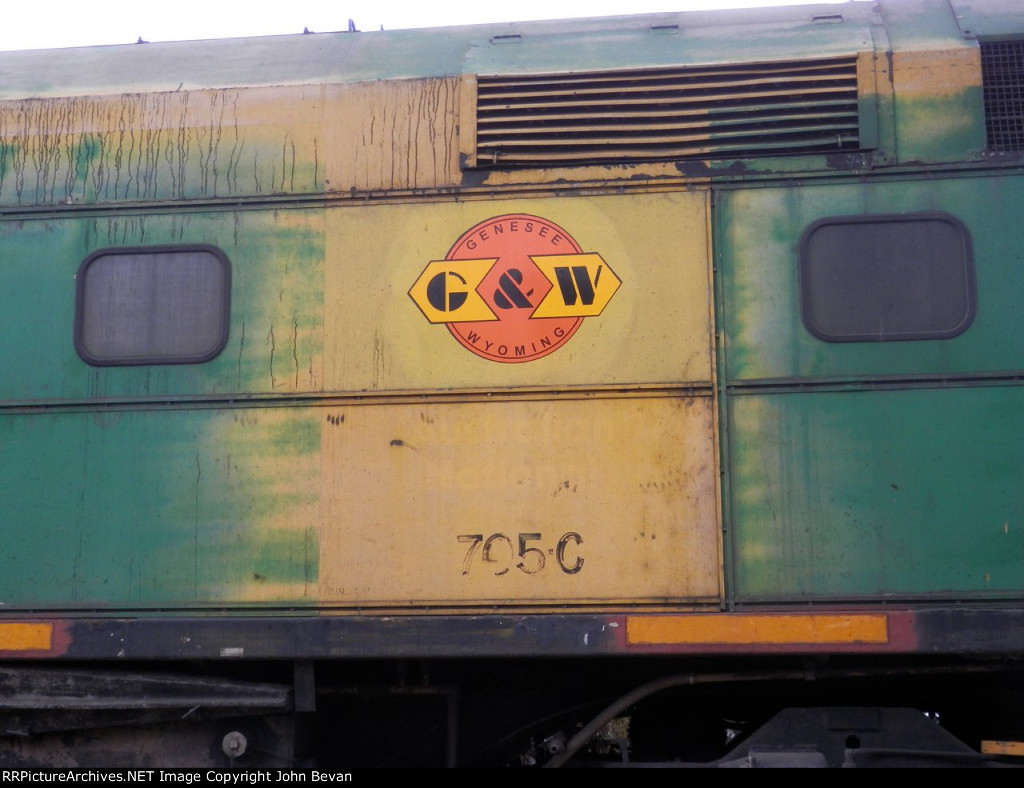 G&W 705 in previous company colours