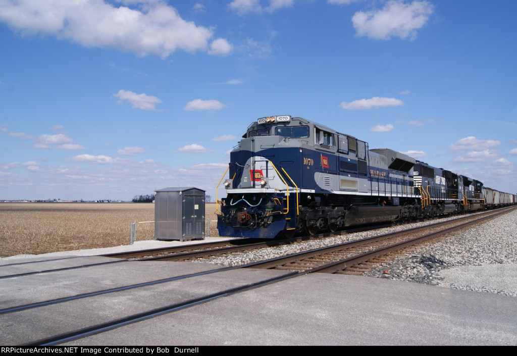 NS 1070 westbound at Roussey Road 