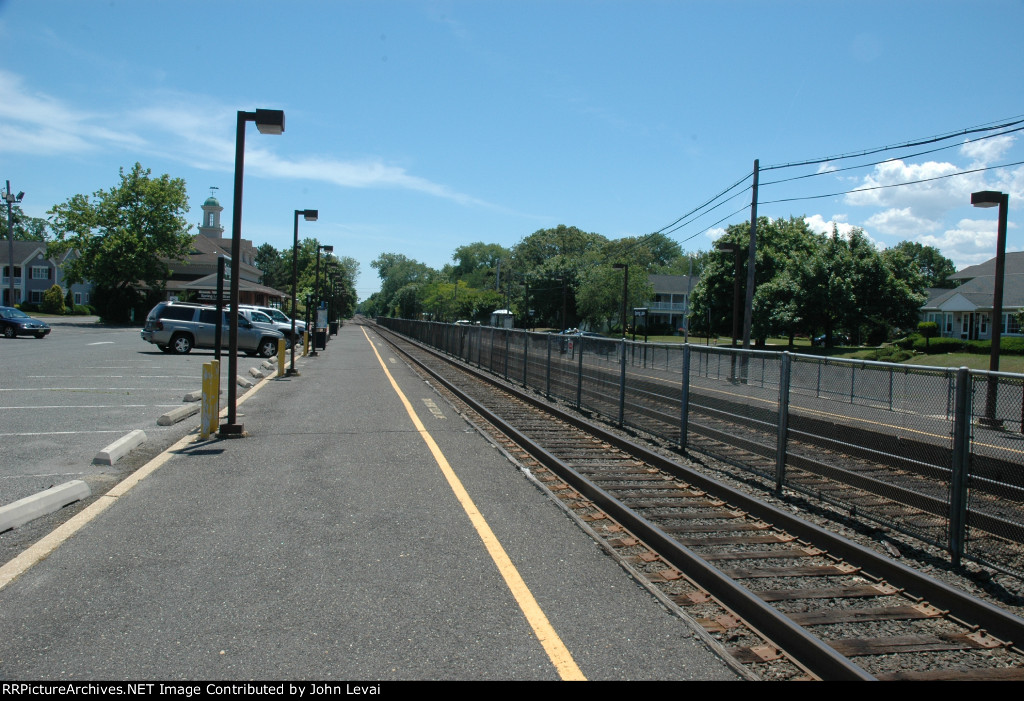 NJT Station-looking south