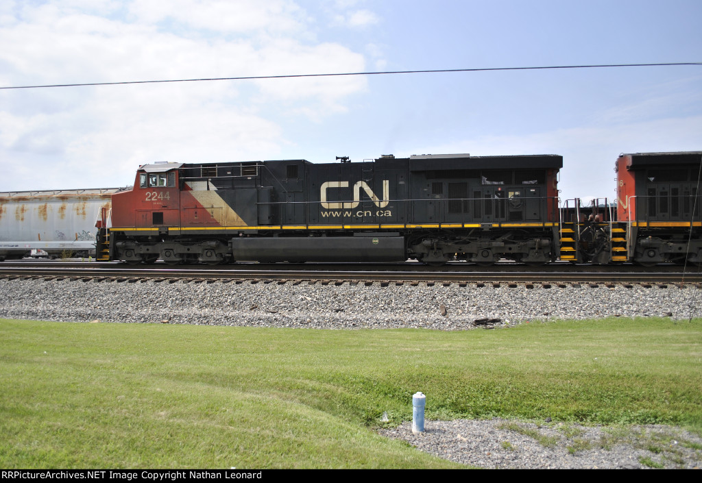 CN 2244