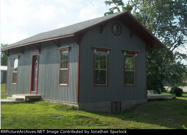 East wall of former Alton depot