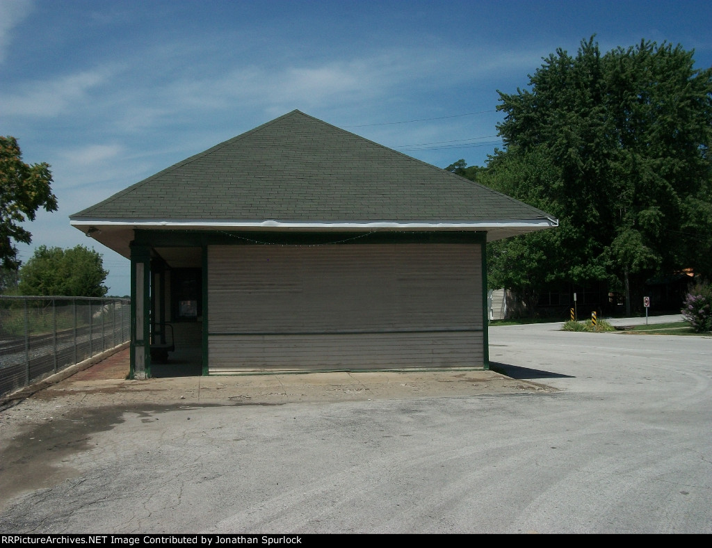 Former passenger station, looking west