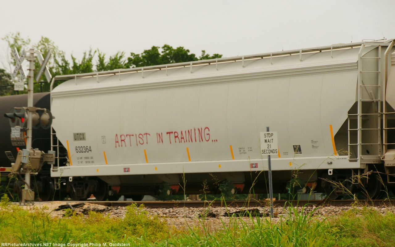 A graduate of the South Bronx School of Art & Design?