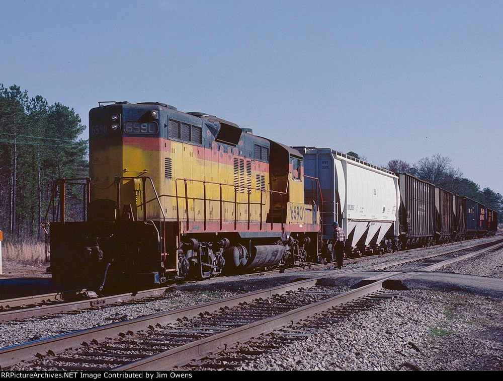 Georgia Eastern 6590 ready to head back to Washington.