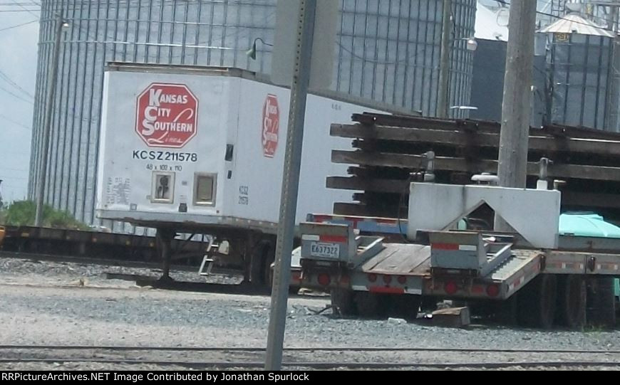 KCSZ 211578, truck trailer